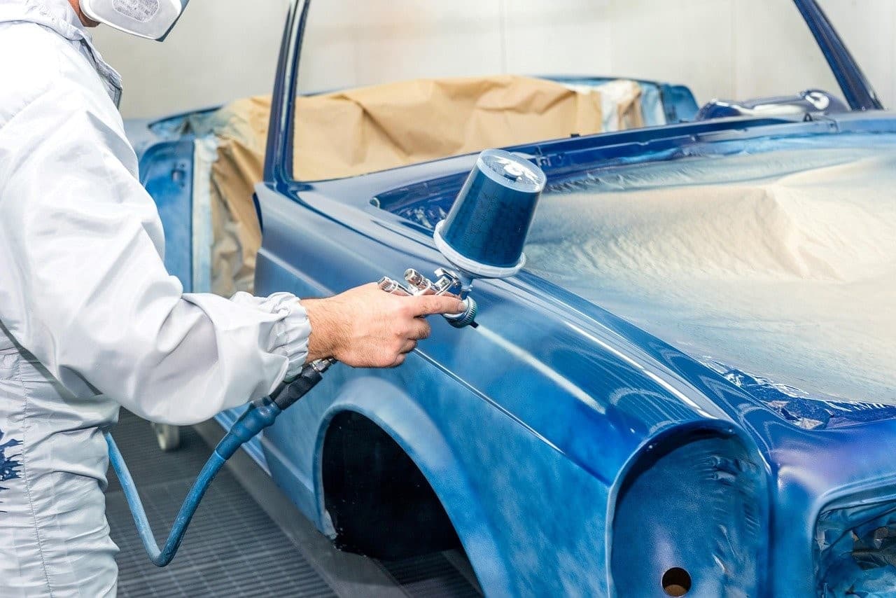 Romsey Vehicle Bodyshop workshop